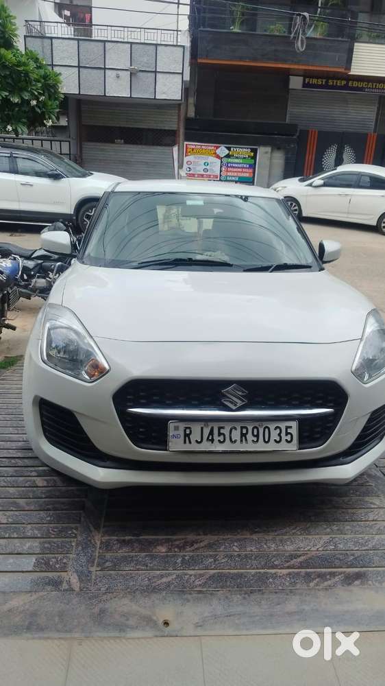 Maruti Suzuki Swift Vxi Optional, 2022, Petrol