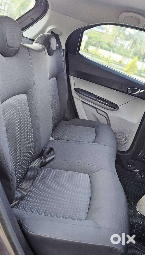 Tata Tiago 1.2 Revotron Xza, 2018, Petrol