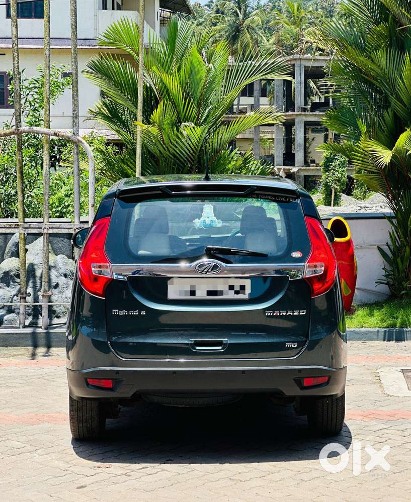 Mahindra Marazzo M8, 2018, Diesel