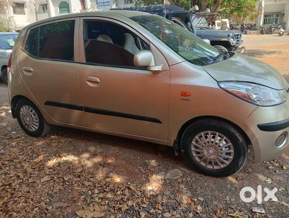 My Car Bechna Hai Kar Mein Kisi Prakar Ka Koi Bhi Kam Nahin Hai