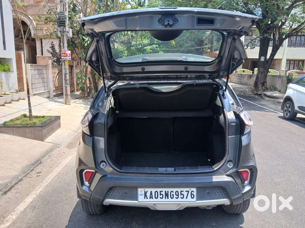 Tata Nexon 1.2 Revotron Xza Plus, 2023, Petrol
