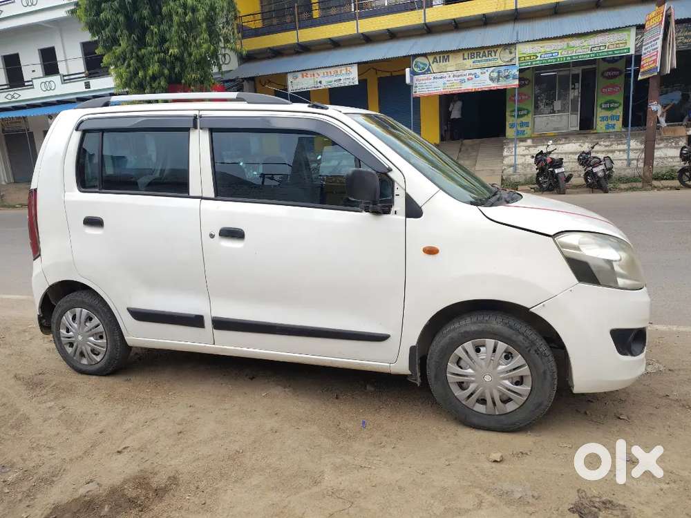 Maruti Suzuki Wagon R Lxi 2014 Fully Showroom Condition
