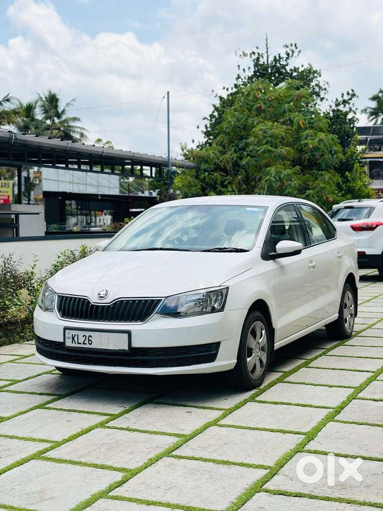 Skoda Rapid 1.0 Tsi Active, 2020, Petrol