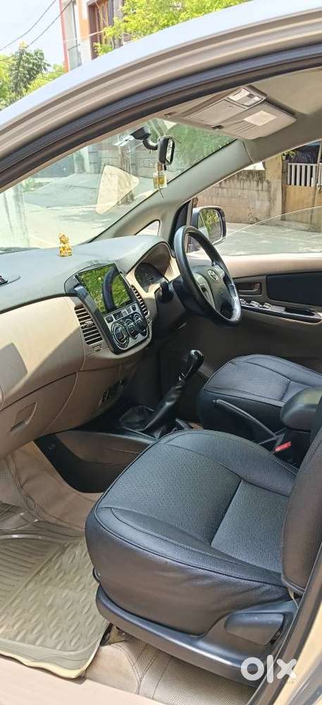 Toyota Innova 2.5 G (diesel) 7 Seater Bs Iv, 2016, Diesel