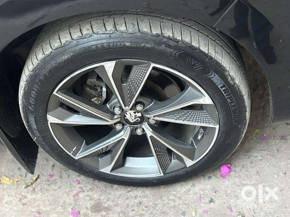 Toyota Innova Crysta