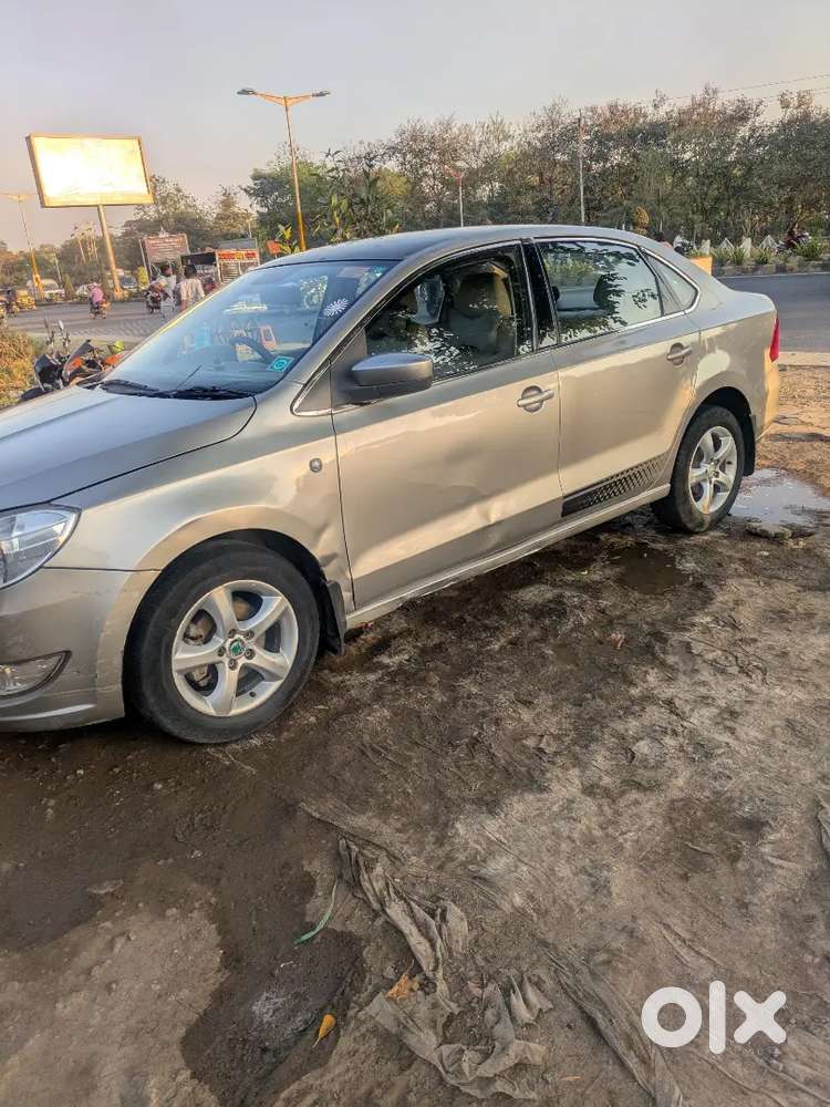 Skoda Rapid 2012 Diesel 145700 Km Driven