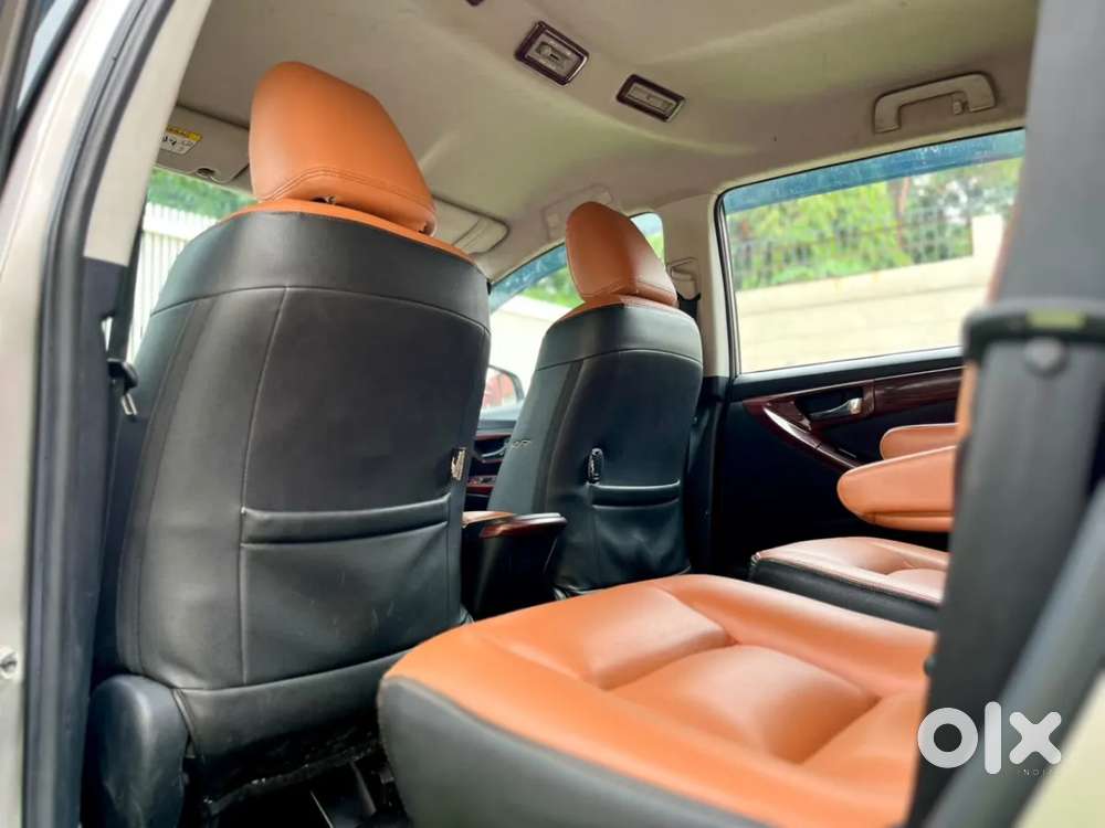 Toyota Innova Crysta 2.4 G Mt 7 Str, 2019, Diesel