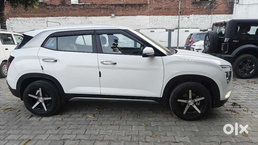 Hyundai Creta Facelift 2022 Petrol Well Maintained