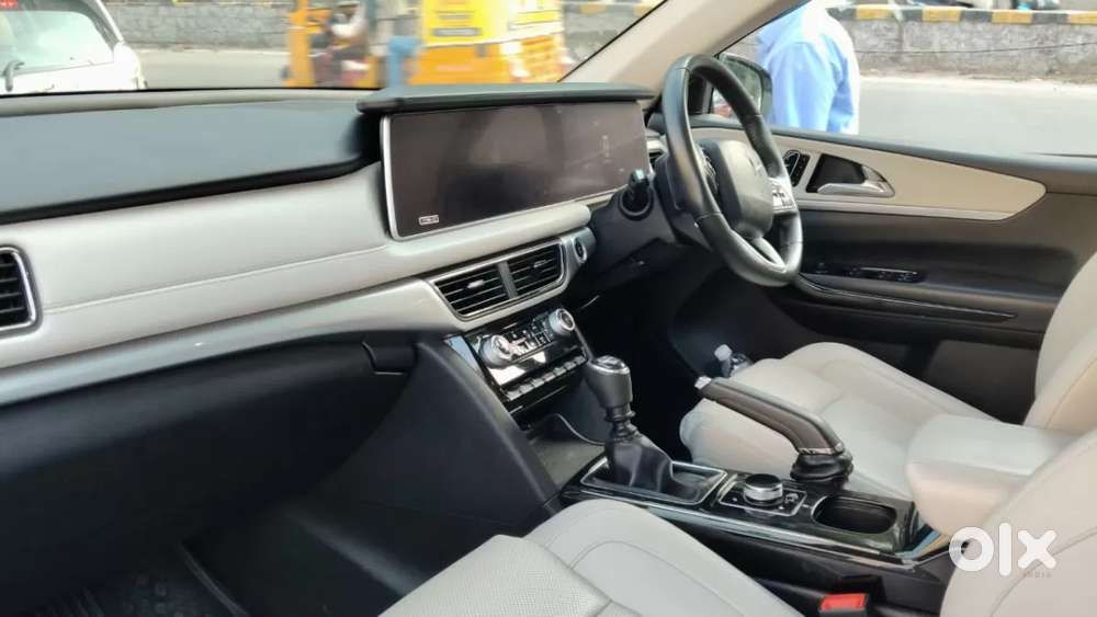 Mahindra Xuv700 2.2 Ax 7 Diesel Mt Str, 2024, Diesel
