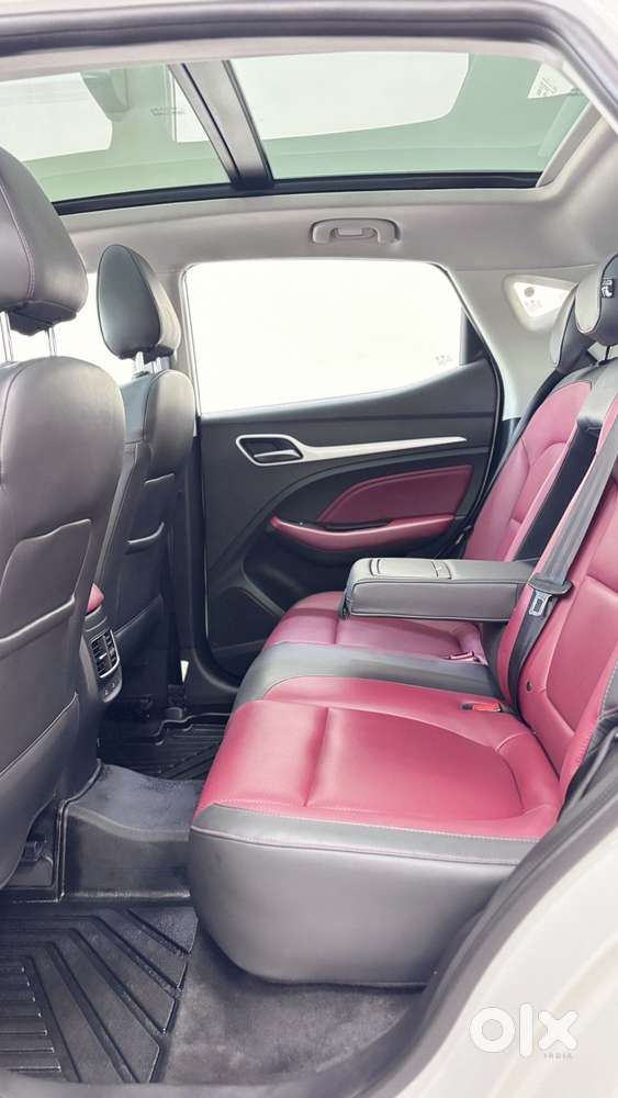 Mg Astor 1.3 Savvy Turbo At S Red, 2023, Petrol