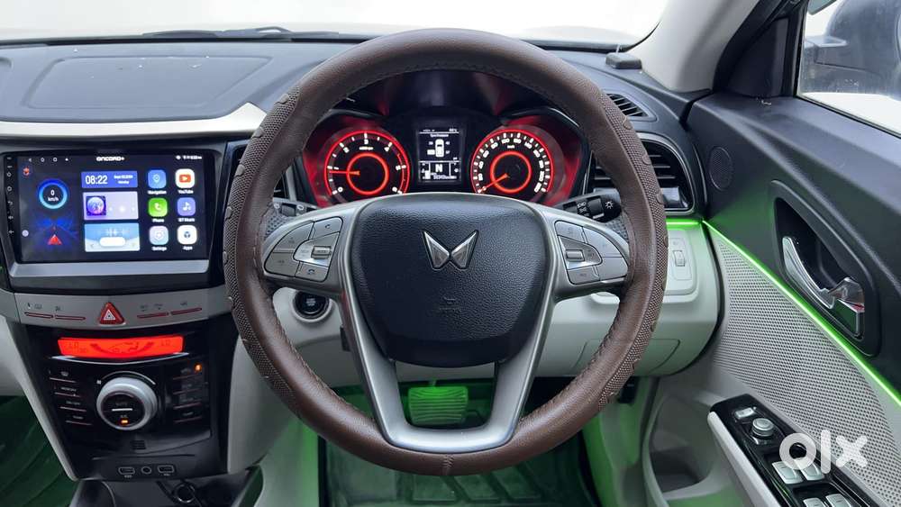 Mahindra Xuv300 W8 (o) 1.5 Diesel Amt, 2023, Diesel