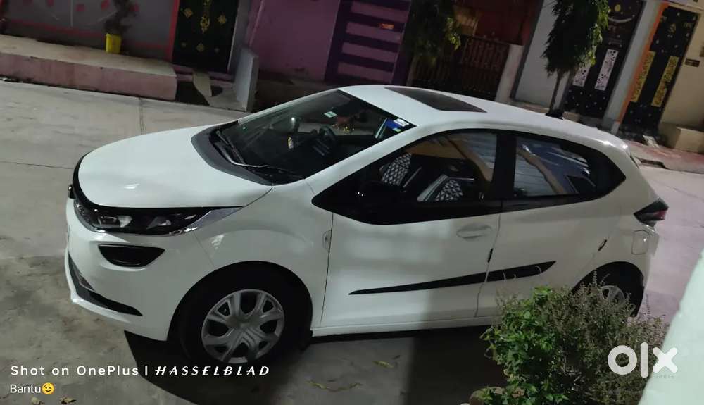 Altroz Xms ( With Sunroof) New Condition 2024 Model 16000 Km Single H