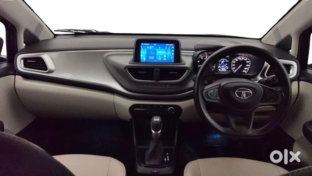 Tata Altroz 1.2 Xta Petrol Dct, 2022, Petrol