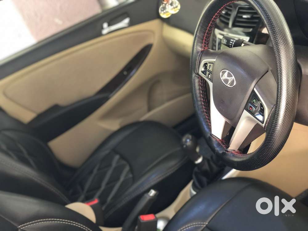 Hyundai Fluidic Verna