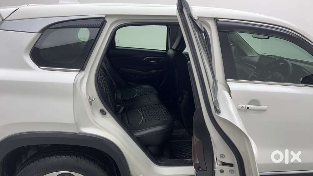 Maruti Suzuki Grand Vitara 1.5 Zeta Cng, 2024, Cng & Hybrids