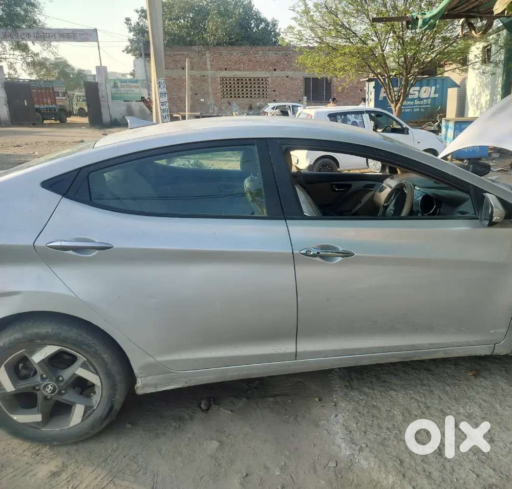 Hyundai Elantra 2015