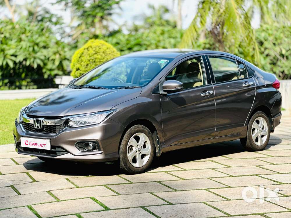 Honda City I-vtec V, 2016, Petrol