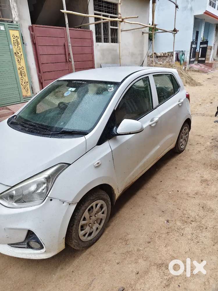 Hyundai Grand I10 Sportz 2017 Variant