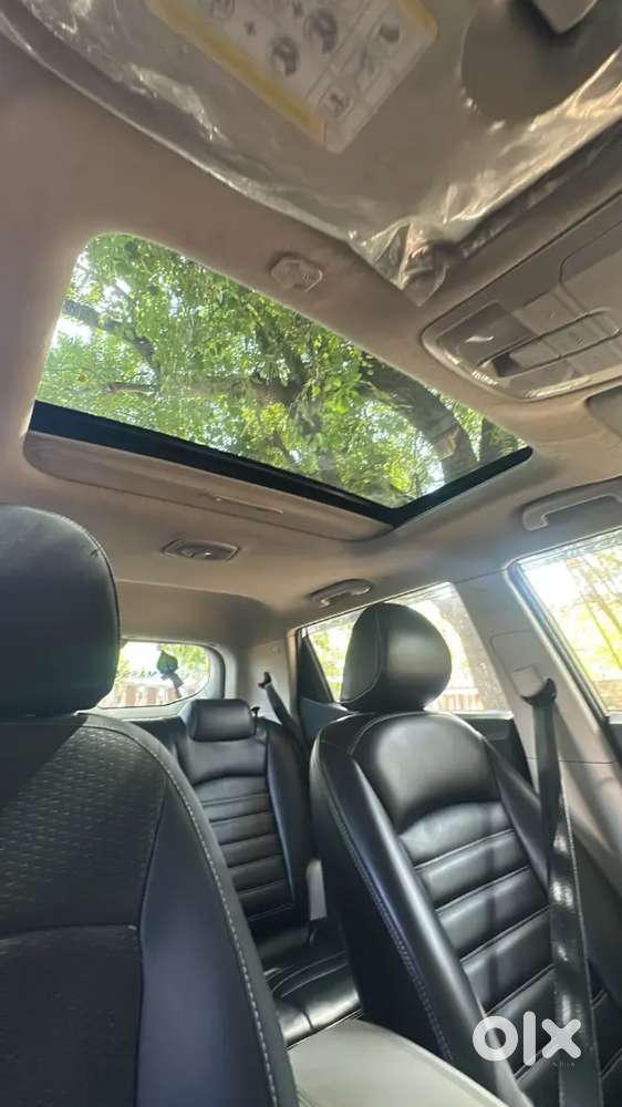 Mahindra Xuv300 Diesel 2022 Automatic Sunroof