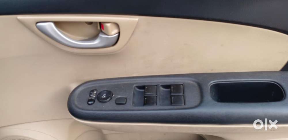 Honda Brio Vx Mt, 2016, Petrol