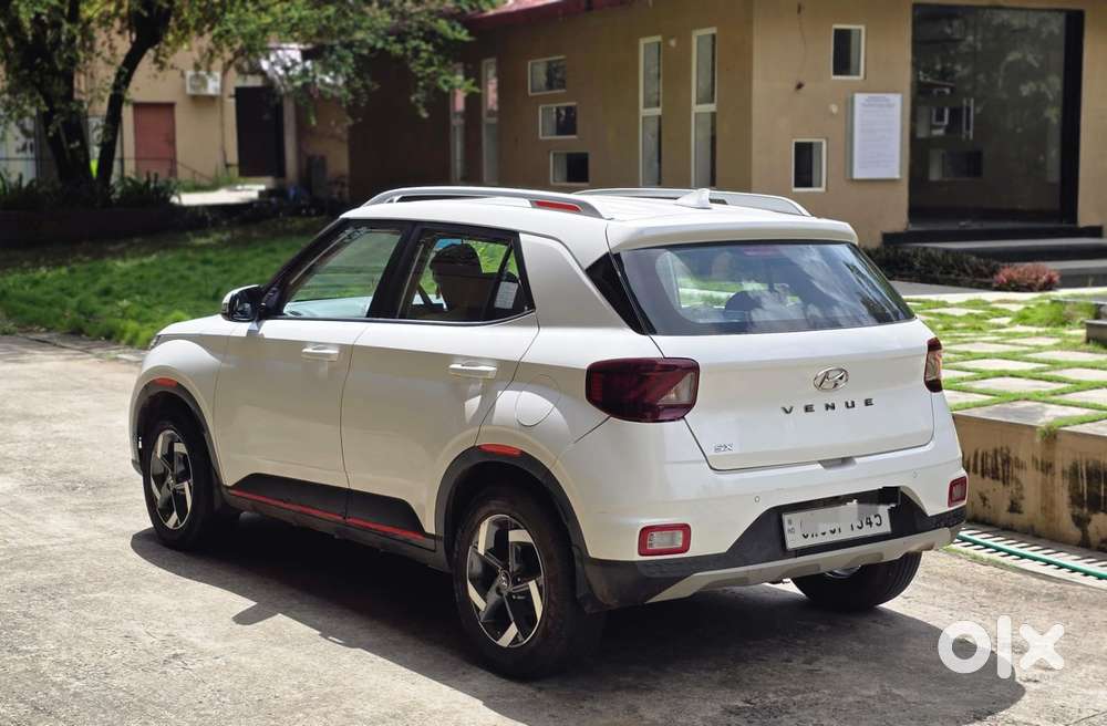 Hyundai Venue Sx (o) Mt 1.5 Diesel, 2020, Diesel