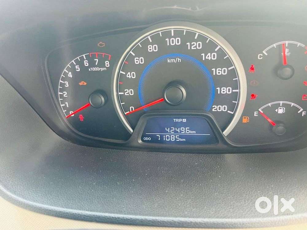Hyundai Grand I10 1.2 Crdi Sportz, 2016, Petrol