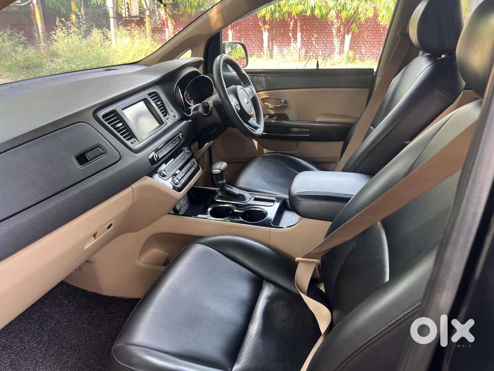 Kia Carnival Premium, 2020, Diesel