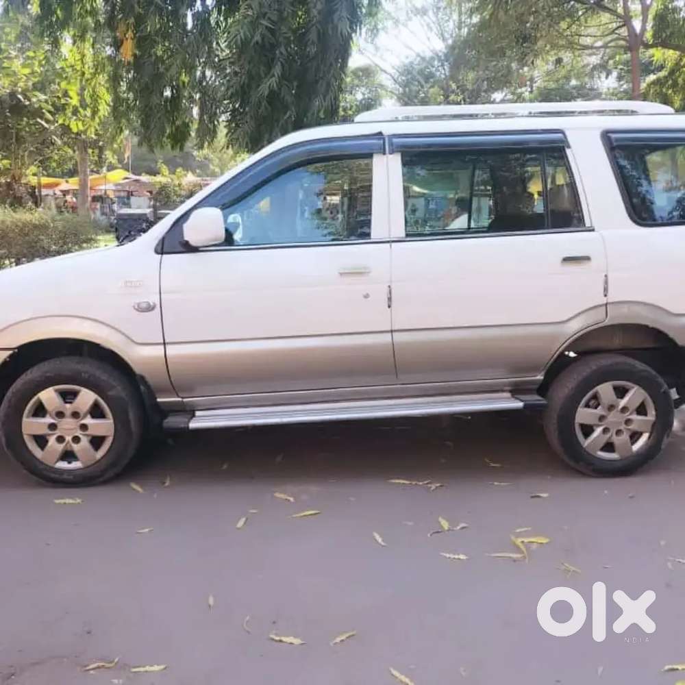 Chevrolet Tavera Neo 2017 Diesel 110000 Km Driven
