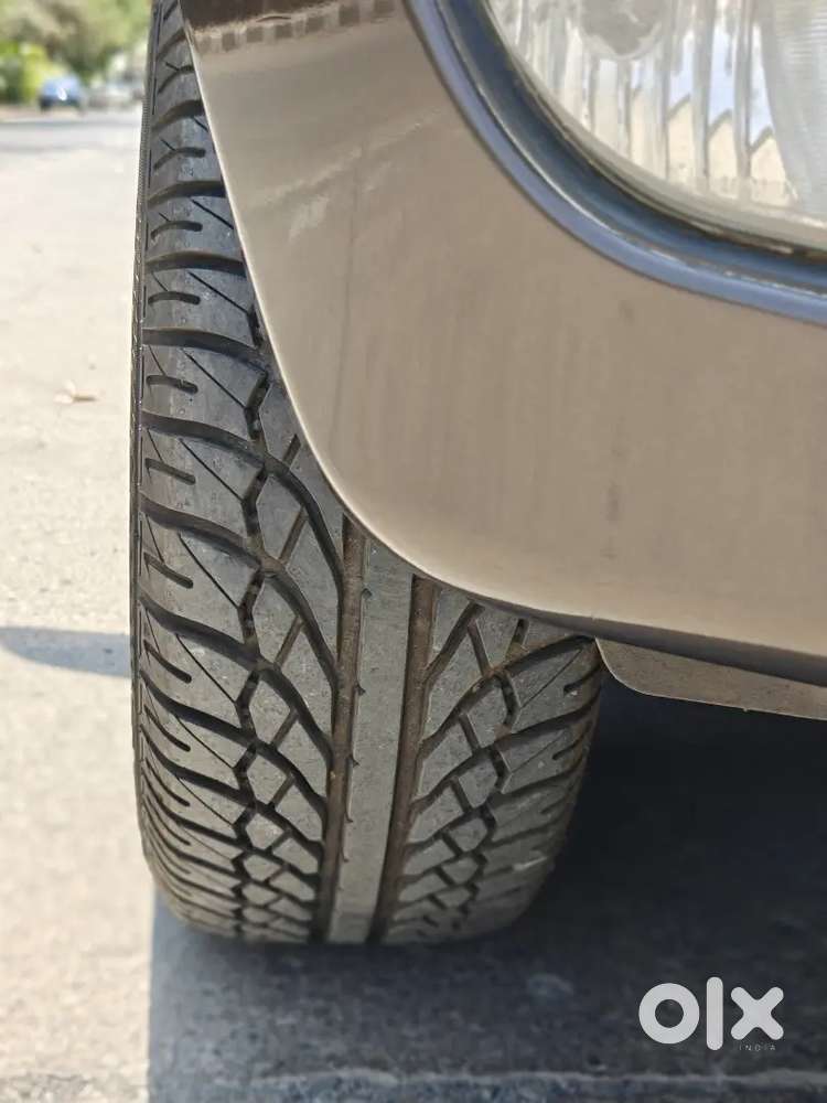 Low Budget 7 Seater Top Model