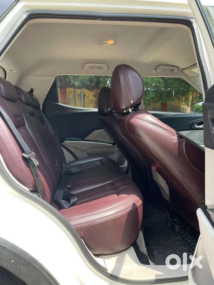 Mahindra Xuv300 W6, 2022, Petrol