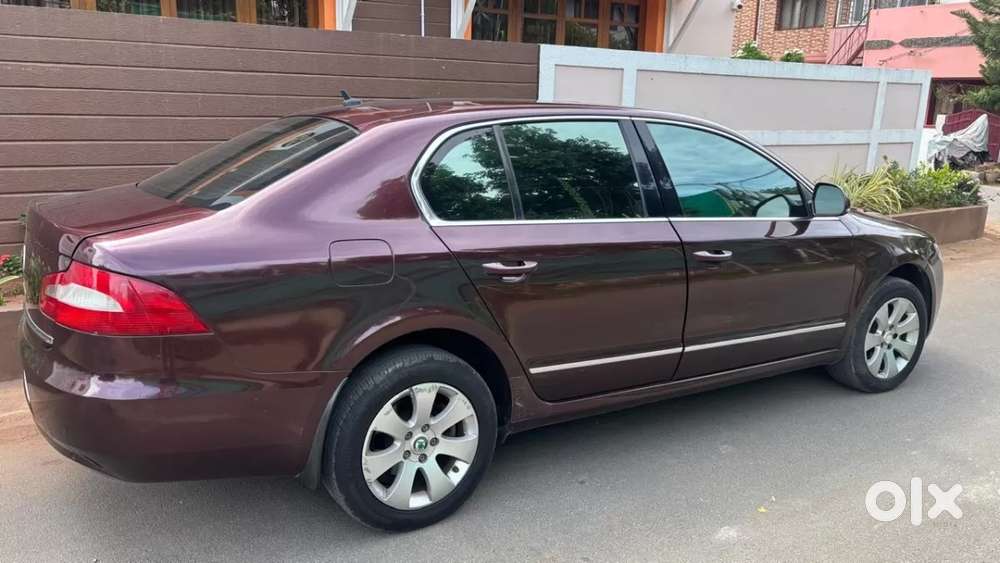 Skoda Superb, 2010, Petrol