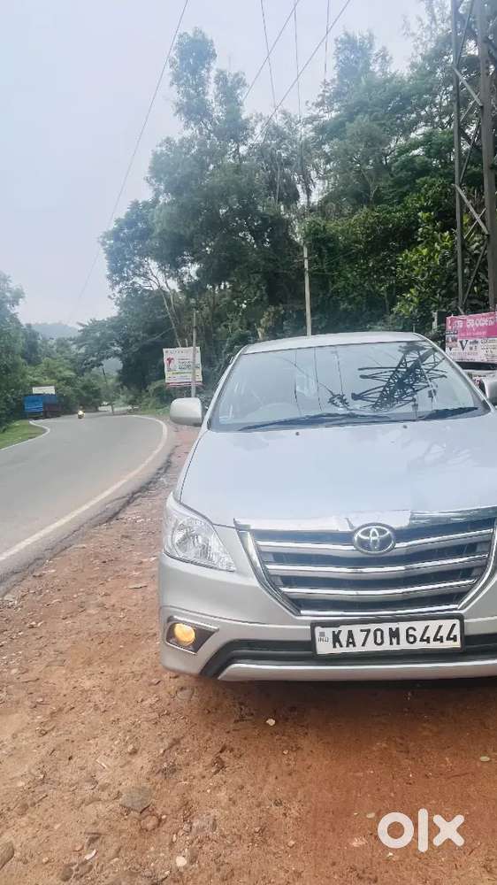 Toyota Innova 2012 Diesel 171000 Km Driven