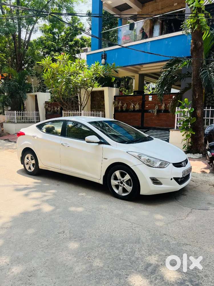 Hyundai Elantra 2013