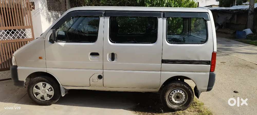 Maruti Eecho Ac Cng+petrol+ Seating Speakers Installed