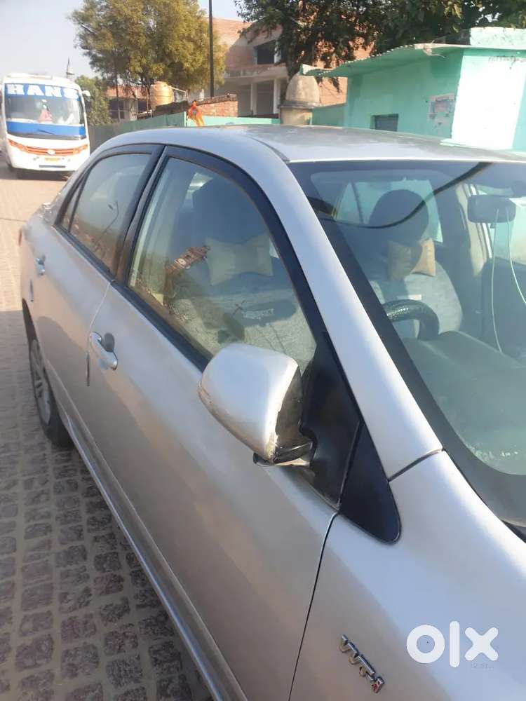 Toyota Corolla Altis 2011 Diesel 125000 Km Driven
