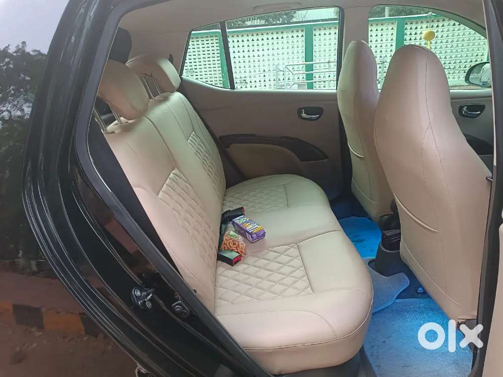 Hyundai I10 Asta (o) - 2013 Model - Automatic With Sunroof Edition -