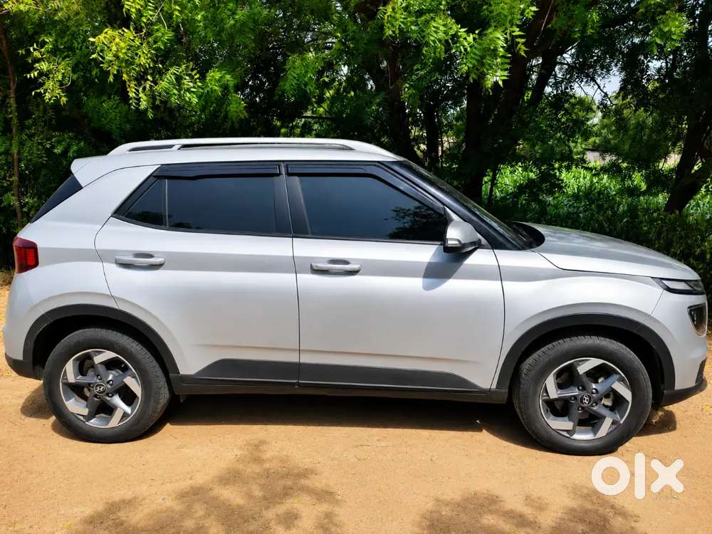 Top Modal Hyundai Venue 2019 Diesel Well Maintained
