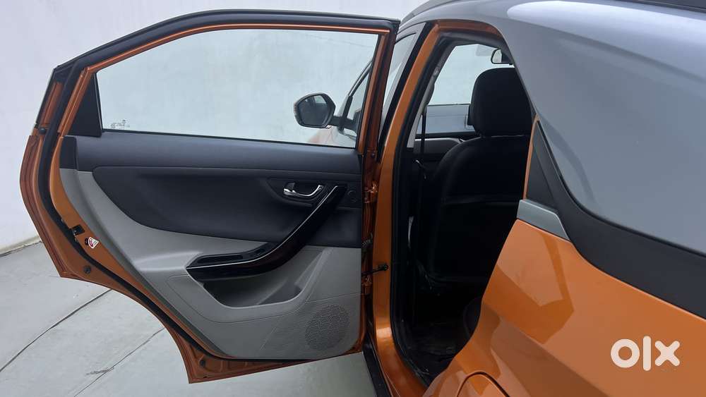 Tata Nexon 1.2 Revotron Xza Plus (o) Dual Tone, 2019, Petrol