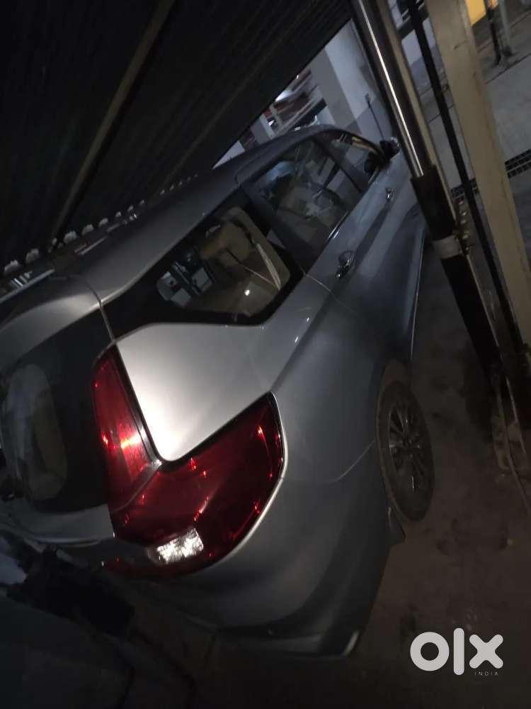 Maruti Suzuki Ertiga Zxi 2023 Cng