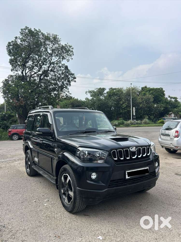 Mahindra Scorpio Classic 2.2 S 11 Mt 7 Str, 2021, Diesel