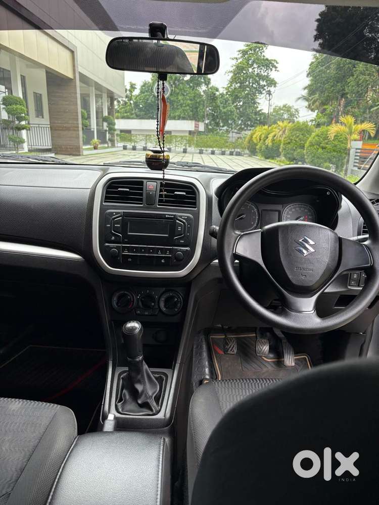 Maruti Suzuki Brezza 1.5 Lxi Smart Hybrid, 2022, Petrol