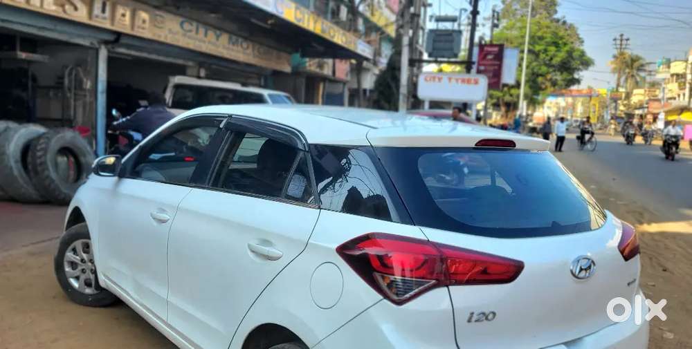 Selling My Hyundai 2018 Model I20 Sports Vtvt Petrol Upto 2028 Tax..