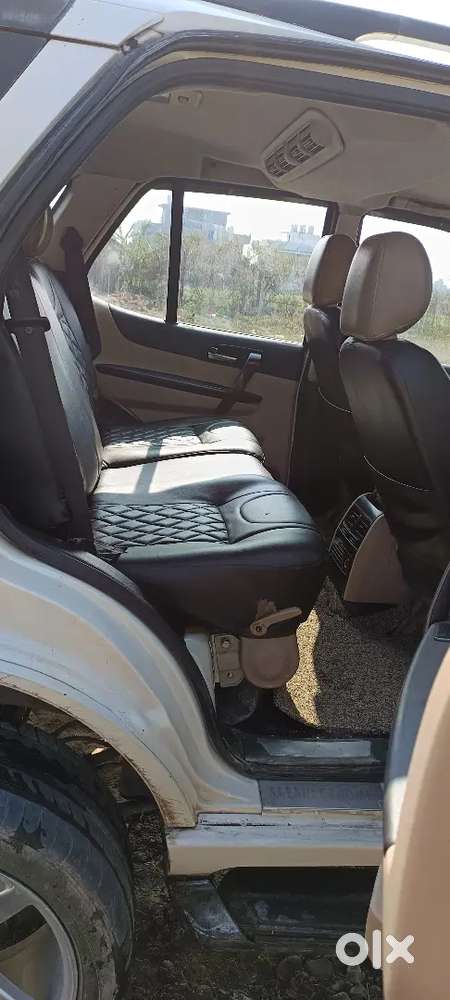 Tata Safari Storme 2014