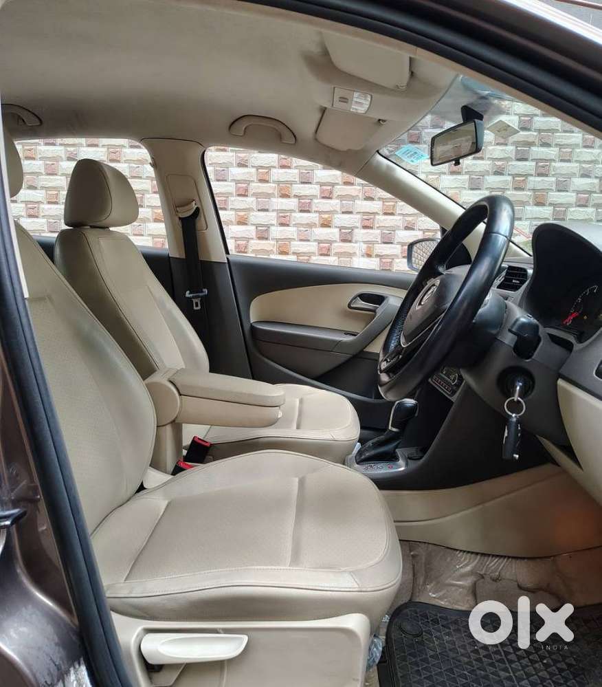 Volkswagen Vento 1.2 Tsi Highline At, 2014, Petrol
