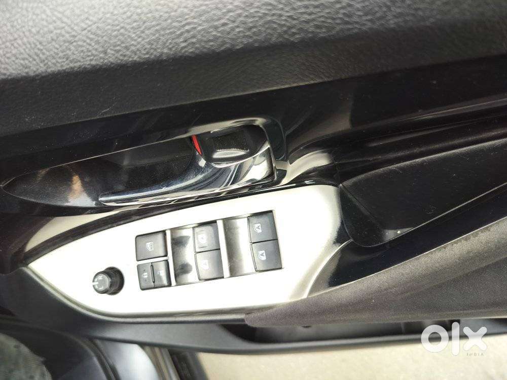 Toyota Innova Crysta