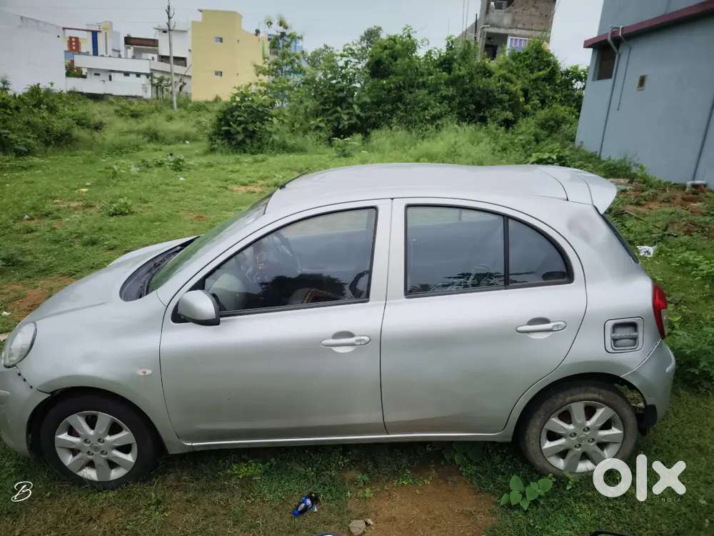 Nissan Micra Premium Diesel 2013