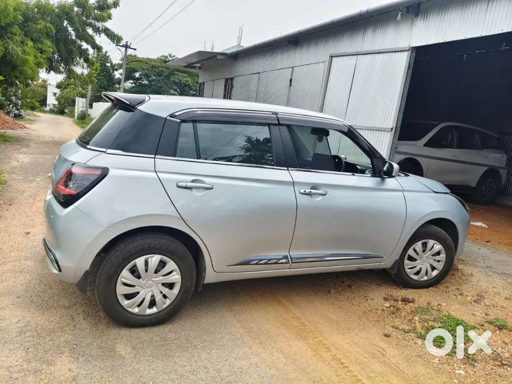 Maruti Swift 1.2 Vxi 2025