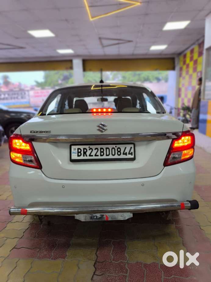 Maruti Suzuki Dzire 1.2 Vxi, 2023, Petrol