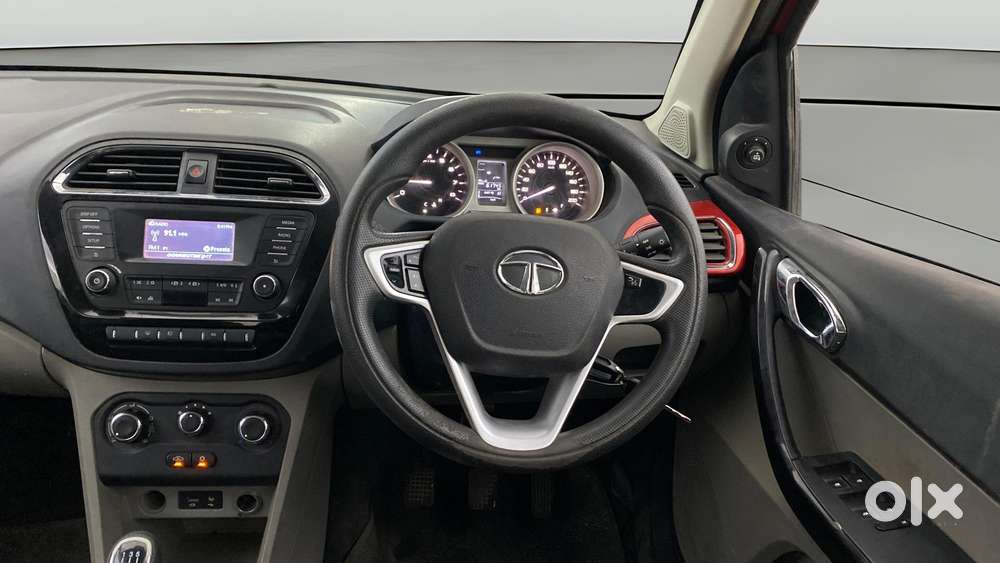 Tata Tiago 1.2 Revotron Xz, 2017, Petrol