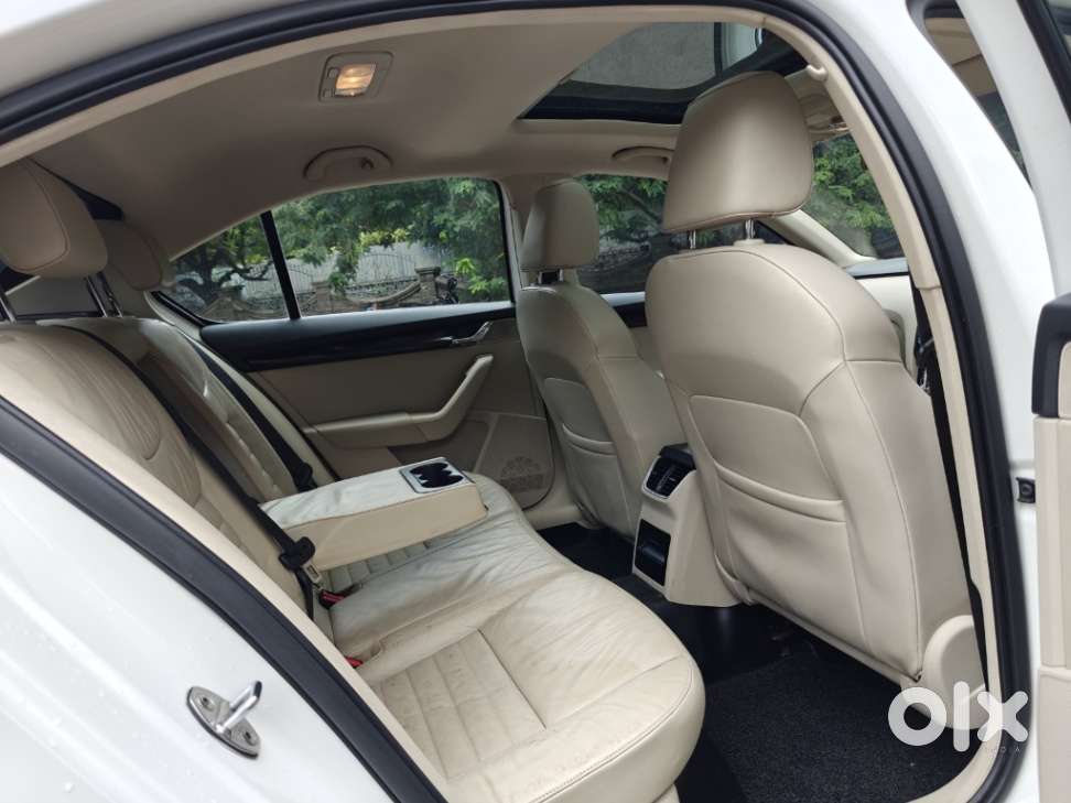 Skoda Octavia Elegance 2.0 Tdi At, 2015, Diesel